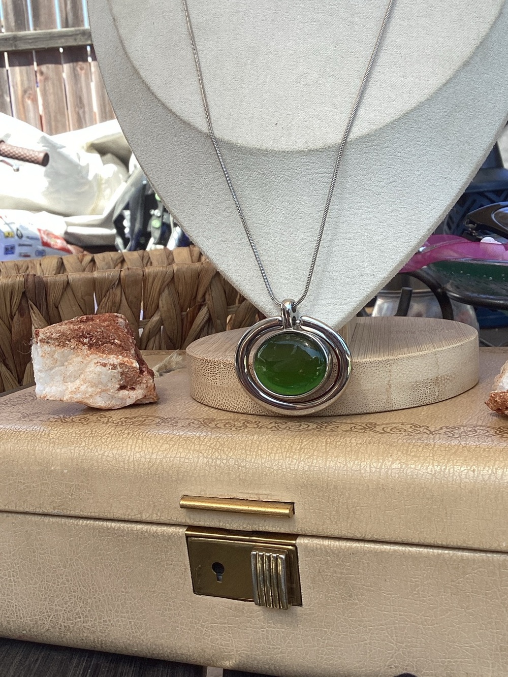 & Other Stories Reversible Green Glass to ReOval Pendant Necklace - Picture 3 of 4